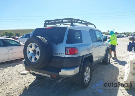 2007 Toyota Fj Cruiser from USA, damaged, VIN JTEBU11F970098022